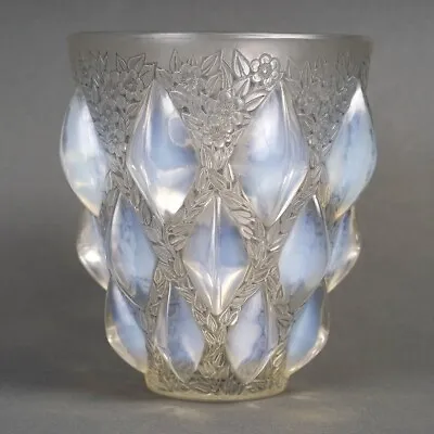 Buy René Lalique R.Lalique Glass Patina Gray Opalescent Glass Ramillon Vase • 1,246.82£
