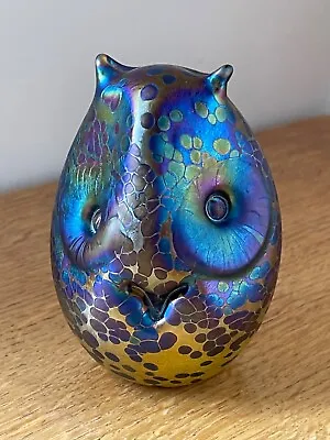 Buy Superb John Ditchfield Modernist Owl Opalescent Blue & Yellow Glass Paperweight • 375£