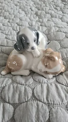Buy Nao By Lladro Dog Figurine Wake Up Spaniels • 2.20£