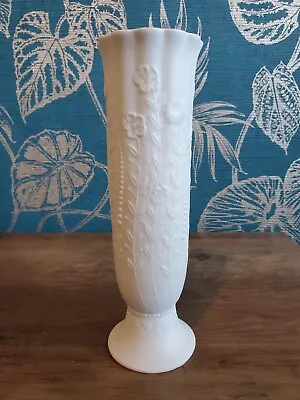 Buy STUNNING Kaiser West Germany White Bisque Embossed Floral Porcelain Vase Signed  • 34.95£