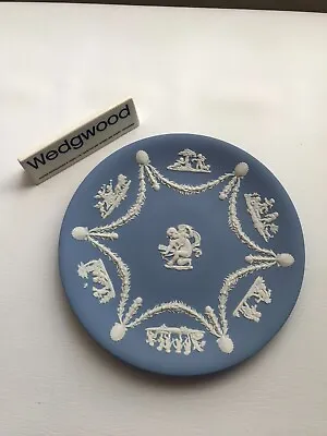 Buy Wedgwood Blue Jasper Large Cupid Plate In Excellent Condition. • 14.99£