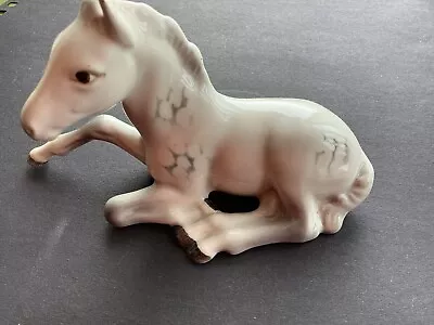 Buy Vintage Beswick Dapple Grey Foal Laying Down Number 915 • 20£