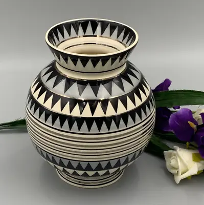 Buy Moorland Pottery  Chelsea Works Burslem Plant Tinsley Trial Vase. • 42.49£