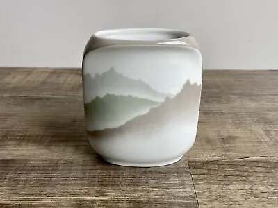 Buy Small Decorated ‘Montana’ Porcelain Bud Vase - Kaiser (Germany) • 8.50£
