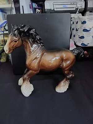 Buy Beswick Trotting Shire Horse • 20£