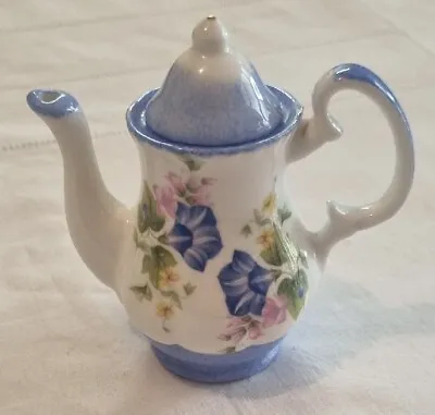 Buy Raesuevic Ceramics Fine Bone China Small Display Floral Teapot/Coffee Pot  • 3.87£