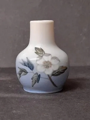 Buy Royal Copenhagen Vase #366-116 :  7 Cm Or 2.7 Inch Tall • 14£