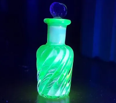 Buy Victorian Vaseline Uranium Wrythen Glass Perfume Bottle • 70£