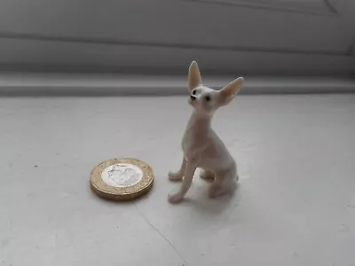 Buy Chihuahua - Beautiful, Miniature Pottery Sitting Pure White Chihuahua • 4.60£