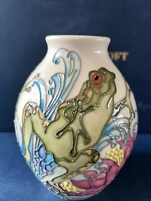 Buy Moorcroft Ltd Edition Frog Vase (splashdash) Only 50 Made • 195£