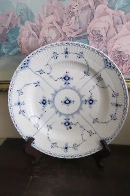 Buy Royal Copenhagen Blue Fluted Half Lace Dinner Plate 1 / 571 • 48.15£