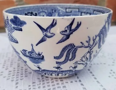 Buy Wedgwood Blue &White Willow Pattern Cups, Saucers, Sugar Bowl -VINTAGE TEA CHINA • 10£