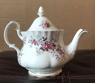 Buy Royal Albert Lavender Rose Small Tea Pot. • 25£