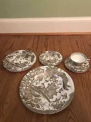 Buy NEW ROYAL CROWN DERBY PLATINUM AVES 5 Piece Place Setting • 667.24£