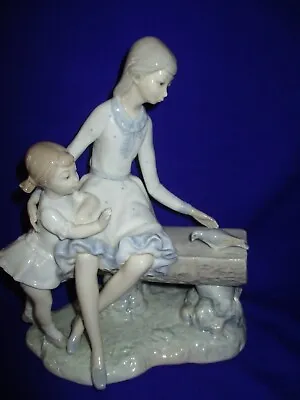 Buy Large Rare Nao 'Playing In The Park' Mother & Daughter On Bench  0128 • 34£