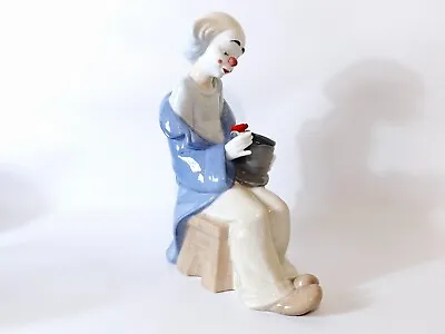 Buy NAO By LLADRO Porcelain Figurine ' Little Clown In Love ' 1435 • 29£