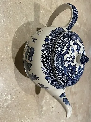 Buy Johnson Brothers Blue Willow Teapot • 20£