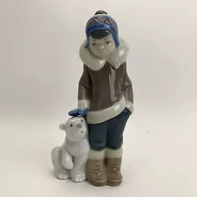 Buy Lladro Porcelain Figurine Of Eskimo Boy With Pet Polar Bear #5238 • 33.15£