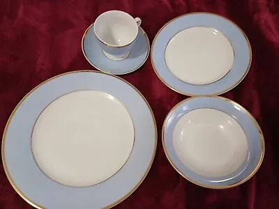 Buy Royal Doulton  Daily Mail 5 Piece Setting Dinner Dessert  Plates Bowl Cup & Sauc • 25£