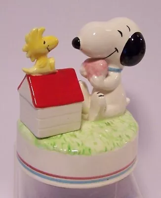 Buy Snoopy Woodstock Musical Dog House Heart Peanuts Fall In Love  Aviva Music Box • 57.15£