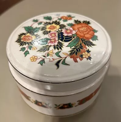 Buy Vintage Sadler Circular  Flowers  Trinket Pot With Lid Gold Banding • 6£