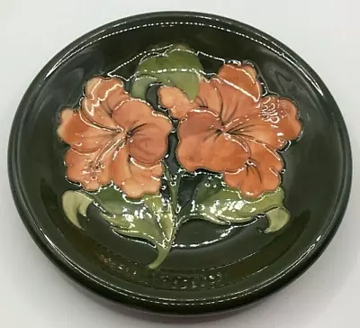 Buy Moorcroft Hibiscus Plate On Green Ground - Potter To The Late Queen Mary • 70£