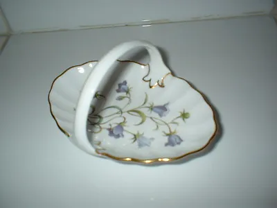 Buy SWEET LITTLE SPODE FLUTED CHINA BASKET WITH CAMPANULAS For RINGS, TRINKETS, NUTS • 5.99£