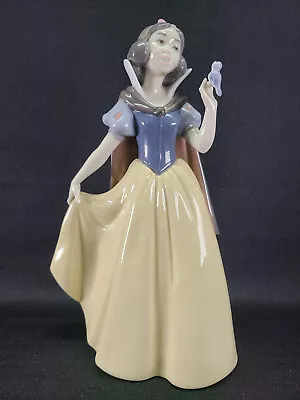 Buy Lladro Disney Princess 7555 Snow White Porcelain Figurine • 380.74£