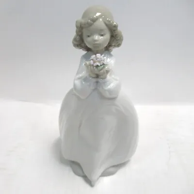 Buy NAO By Lladro The Flower Girl 1444 7.5  Porcelain Figure Ornament Collectable  • 39.99£