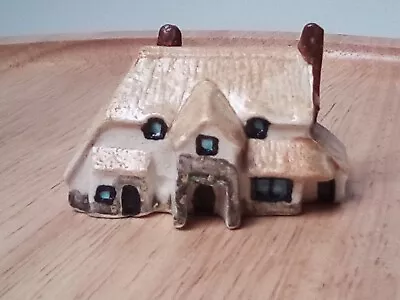 Buy DEVONMOOR, ENGLAND SELWORTHY COTTAGE Miniature Pottery Thatched House 5 Cm • 9£