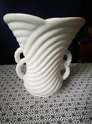 Buy Vintage | Sylvac White Vase | Twin Handle | Number 1507 | 22.5 Cm Tall • 27.50£