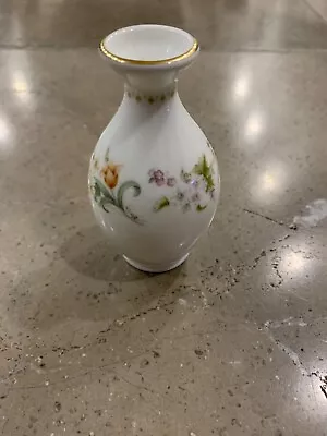 Buy Small Wedgewood Floral Vase • 5.99£