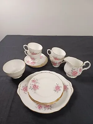 Buy Duchess Bone China Floral Pattern Tea Set • 25£