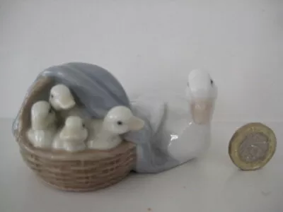 Buy Retired Lladro Figurine Mother Duck & Ducklings In A Basket 4895 Ornament Figure • 22.99£