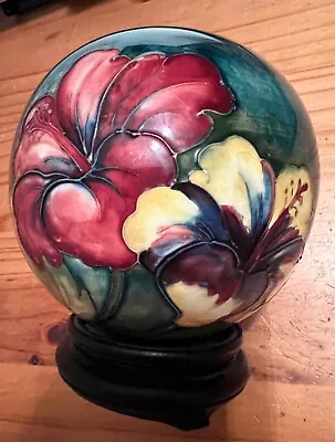 Buy  Moorcroft Hibiscus Pattern Part Of A Table Lamp  • 29.99£