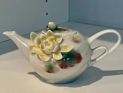 Buy Franz-Water Lily Small Teapot Flower Design Sculptured Porcelain-FZ00816 NO BOX • 115.81£