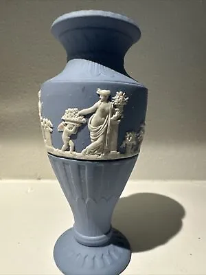Buy Wedgwood Jasperware Cream On Pale Blue 6  Fluted Flower Vase • 71.12£