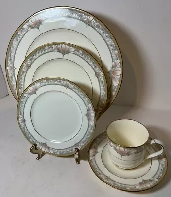 Buy Noritake Barrymore Bone China 5PPS New Japan Gold Trim Discontinued Floral Desgn • 28.76£