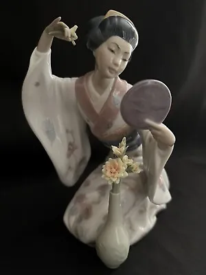 Buy Lladro 6748 Mirror Mirror Geisha Girl 9-1/4  Figurine -- Spain • 192.74£