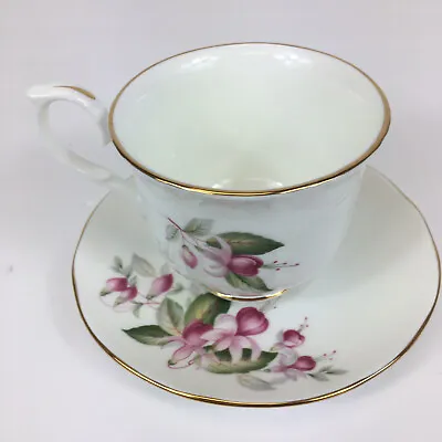 Buy Duchess Fine Bone China Teacup & Saucer - Made In England, 453, Gold Rim • 12.44£