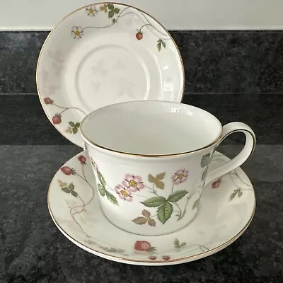 Buy Wedgwood Wild Strawberry Barrel Shaped Cup & 2 Saucers. New  • 38£