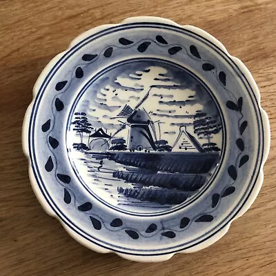 Buy Small Delft Blue Scalloped 7  Wall Plate • 5£