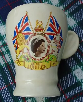 Buy Queen Elizabeth II 1977 Silver Jubilee Mug ~ The Ovaltine Pottery • 9.95£