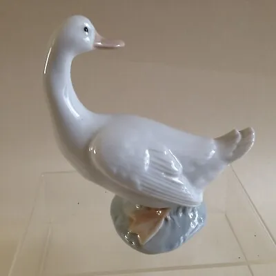 Buy Não By Lladro Goose Figurine • 6.99£