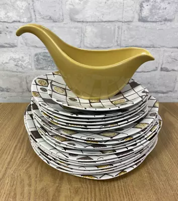 Buy Vintage Midwinter Stylecraft  Homespun  Plates And Sauce Boat (PG158G) • 9£
