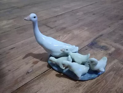 Buy Lladro Figure - Goose & Goslings - Hand Made In Spain Excellent Condition • 7.99£