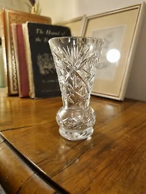 Buy Quality Little Thistle Shaped Crystal Pinwheel Cut Glass Saw Tooth Rim Bud Vase • 11.99£