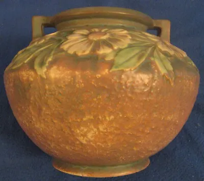 Buy American Art Pottery - Roseville Dahlrose Handled Vase • 139.63£