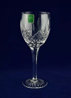 Buy Edinburgh Crystal “MONTROSE” Wine Glass – 17.4cms (6-7/8″) Tall • 24.50£