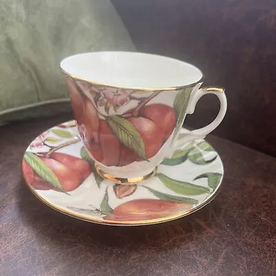 Buy Duchess - Peach - Bone China Fluted Tea Cup & Saucer With Gilt Detail • 9.99£
